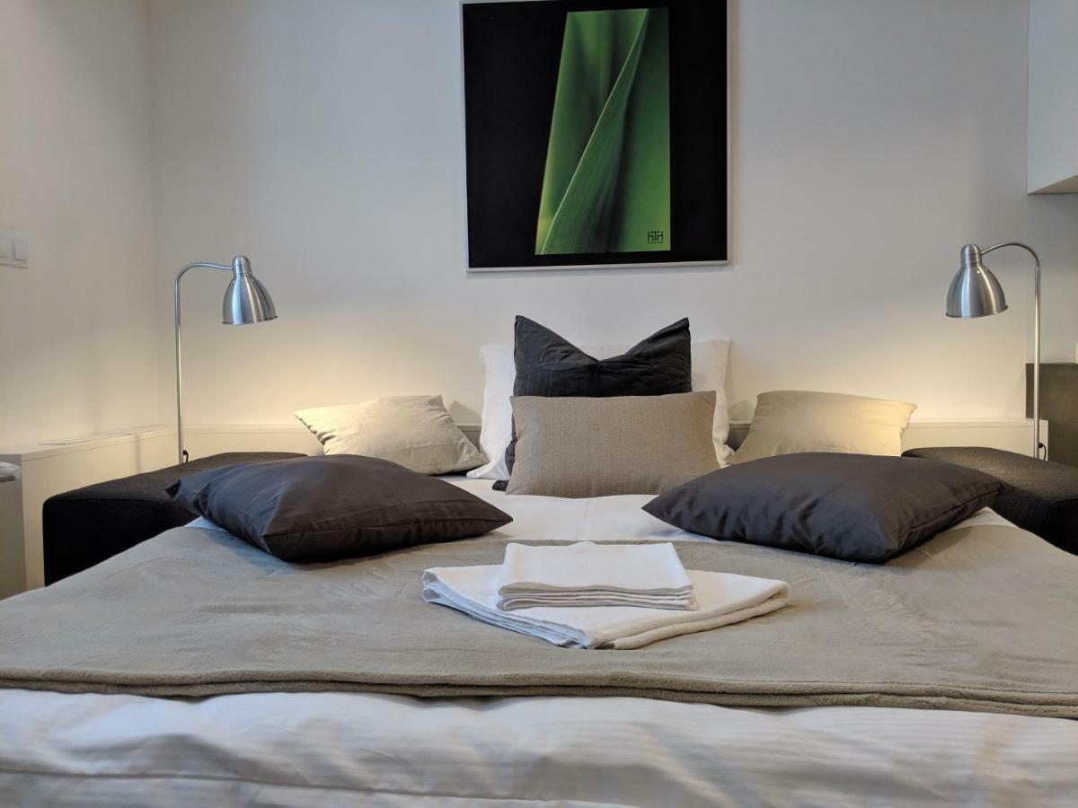 Ap 1 - Apartments 4U Brezinova "Overnight Simply" Hradec Králové 외부 사진