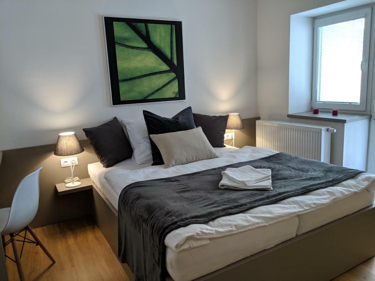 Ap 1 - Apartments 4U Brezinova "Overnight Simply" Hradec Králové 외부 사진