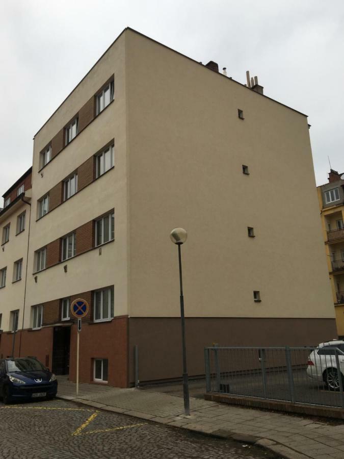 Ap 1 - Apartments 4U Brezinova "Overnight Simply" Hradec Králové 외부 사진
